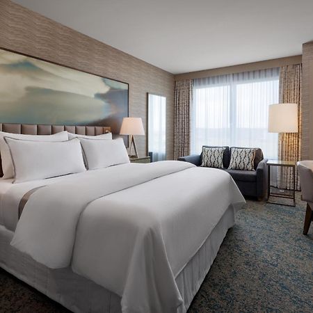 เดอะ เวสทิน แคลกรี แอร์พอร์ต Hotel คาลการี ภายนอก รูปภาพ