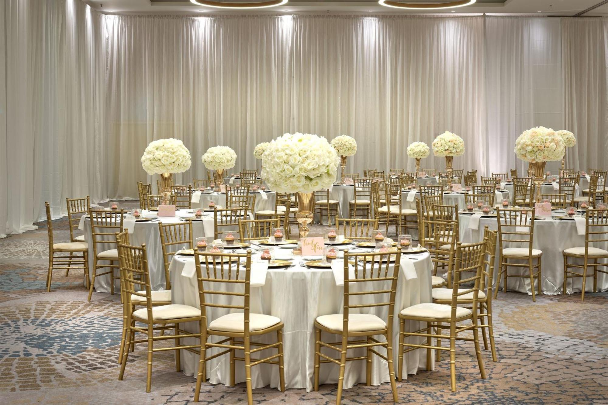เดอะ เวสทิน แคลกรี แอร์พอร์ต Hotel คาลการี ภายนอก รูปภาพ